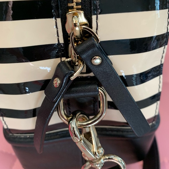 Kate Spade Purse! - Picture 10 of 11